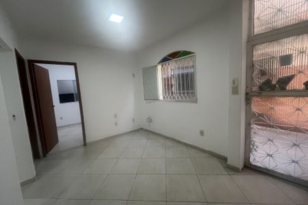 Casa para alugar com 70m², 2 quartos e sem vagaSala