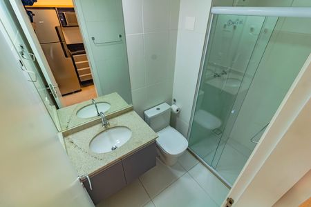 Banheiro de kitnet/studio para alugar com 1 quarto, 31m² em Vila Clementino, São Paulo