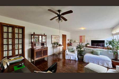 Sala de apartamento à venda com 3 quartos, 126m² em Sumaré, São Paulo