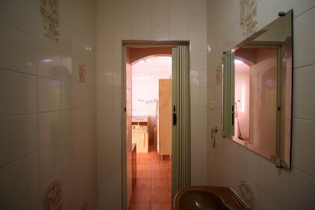 Casa à venda com 80m², 2 quartos e 2 vagasBanheiro