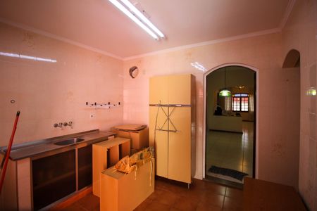 Casa à venda com 80m², 2 quartos e 2 vagasCozinha