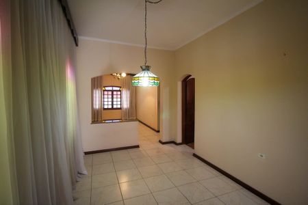 Casa à venda com 80m², 2 quartos e 2 vagasSala 2
