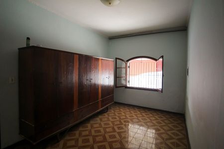 Casa à venda com 80m², 2 quartos e 2 vagasQuarto 1