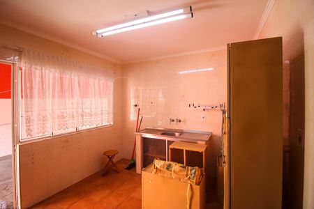 Casa à venda com 80m², 2 quartos e 2 vagasCozinha