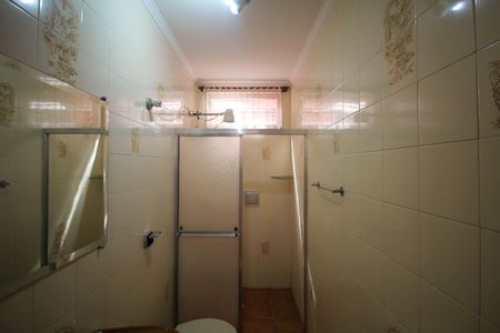 Casa à venda com 80m², 2 quartos e 2 vagasBanheiro