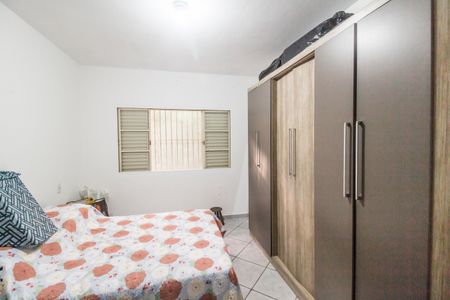 Casa para alugar com 100m², 2 quartos e 3 vagasQuarto 1