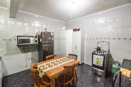 Casa para alugar com 100m², 2 quartos e 3 vagasCozinha