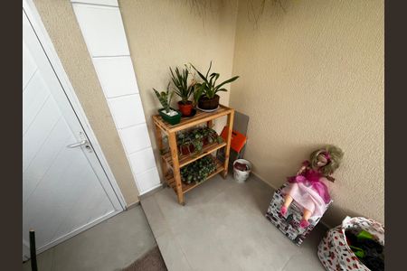 Casa de condomínio à venda com 130m², 3 quartos e 3 vagasQuintal