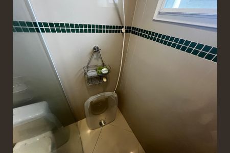 Casa de condomínio à venda com 130m², 3 quartos e 3 vagasBanheiro