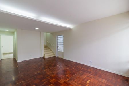 Sala de casa para alugar com 3 quartos, 180m² em Vila Cordeiro, São Paulo