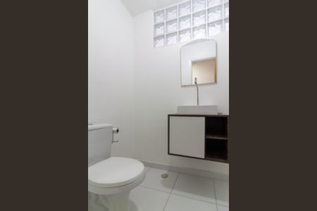 Casa para alugar com 180m², 3 quartos e 2 vagasBanheiro Social