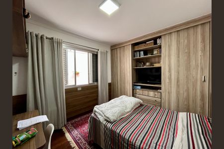 Casa à venda com 200m², 3 quartos e 2 vagas Casa à venda com 200m², 3 quartos e 2 vagasQuarto 2