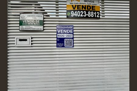 Casa à venda com 200m², 3 quartos e 2 vagas Casa à venda com 200m², 3 quartos e 2 vagasPlaca
