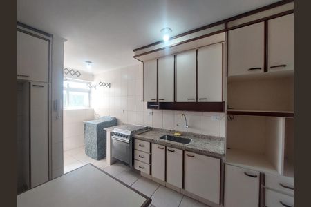 Cozinha de apartamento para alugar com 3 quartos, 64m² em Vila Sao Paulo, São Paulo
