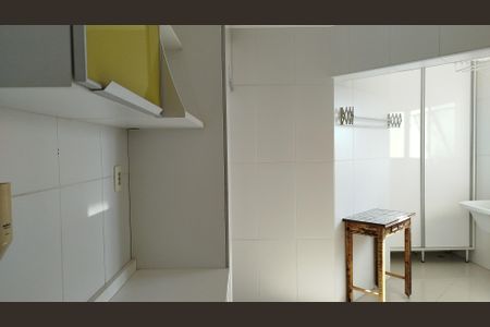 Apartamento à venda com 56m², 2 quartos e 1 vaga Apartamento à venda com 56m², 2 quartos e 1 vagaCozinha