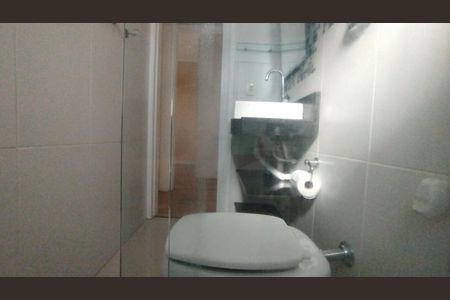 Apartamento à venda com 56m², 2 quartos e 1 vaga Apartamento à venda com 56m², 2 quartos e 1 vagaBanheiro