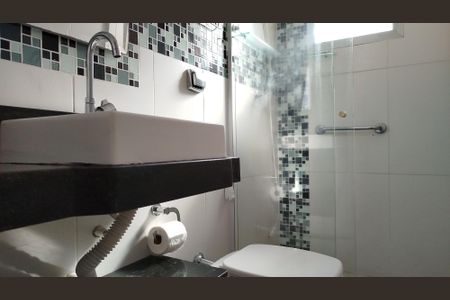 Apartamento à venda com 56m², 2 quartos e 1 vaga Apartamento à venda com 56m², 2 quartos e 1 vagaBanheiro