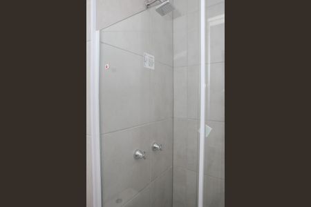 Banheiro de apartamento à venda com 1 quarto, 40m² em Várzea da Barra Funda, São Paulo