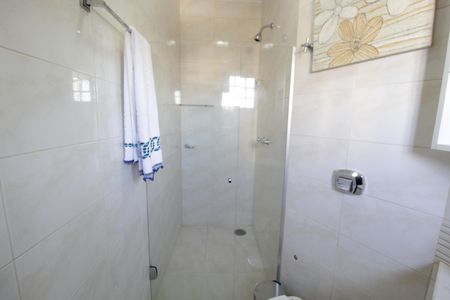 Casa para alugar com 402m², 3 quartos e 4 vagasBanheiro do Quarto 1