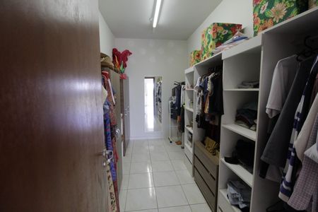 Casa para alugar com 402m², 3 quartos e 4 vagasQuarto 3 - Suíte - Closet