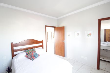 Casa para alugar com 402m², 3 quartos e 4 vagasQuarto 1 - Suíte