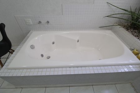 Casa para alugar com 402m², 3 quartos e 4 vagasBanheiro do Quarto 3