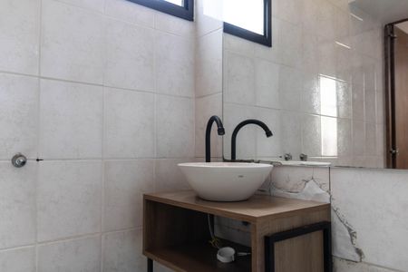 Apartamento à venda com 70m², 2 quartos e 2 vagas Apartamento à venda com 70m², 2 quartos e 2 vagasBanheiro da Suíte 2