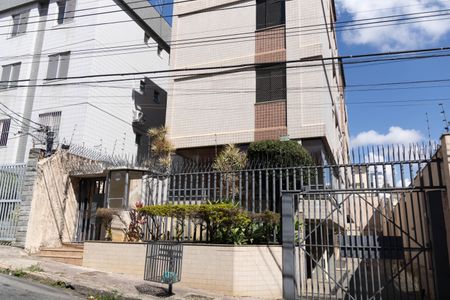 Apartamento à venda com 70m², 2 quartos e 2 vagas Apartamento à venda com 70m², 2 quartos e 2 vagasFachada