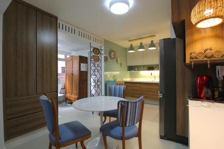 Apartamento à venda com 85m², 2 quartos e 1 vagaCozinha