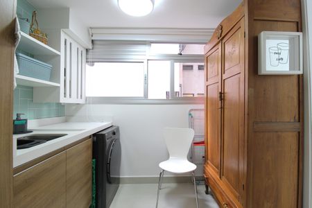 Apartamento à venda com 85m², 2 quartos e 1 vagaÁrea de Serviço