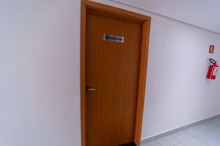 Apartamento para alugar com 58m², 2 quartos e sem vagaÁrea comum - Salão de festas