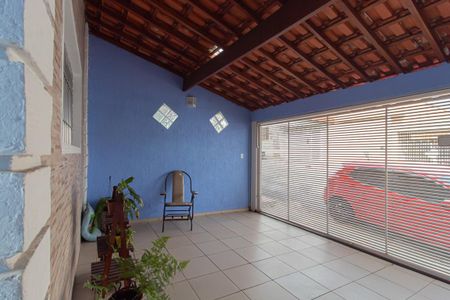 Casa à venda com 140m², 2 quartos e 2 vagasGaragem