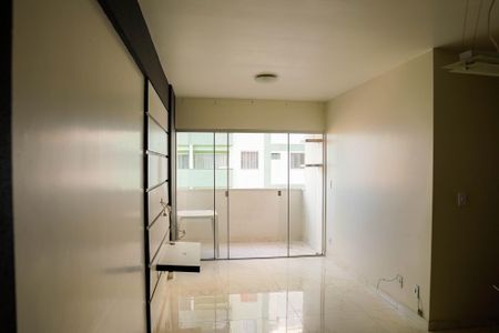 Sala de apartamento para alugar com 2 quartos, 1m² em Vila Brasilia, Aparecida de Goiânia