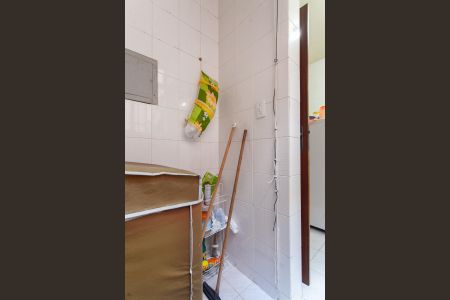 Apartamento à venda com 60m², 2 quartos e 1 vagaÁrea de Serviço