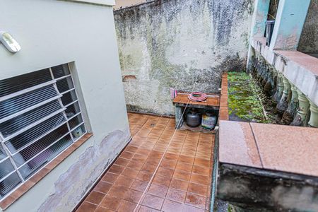 Casa à venda com 178m², 3 quartos e 2 vagas Casa à venda com 178m², 3 quartos e 2 vagasQuintal