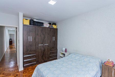 Casa à venda com 178m², 3 quartos e 2 vagas Casa à venda com 178m², 3 quartos e 2 vagasQuarto 2