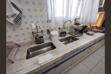 Apartamento à venda com 200m², 4 quartos e 1 vagaCozinha