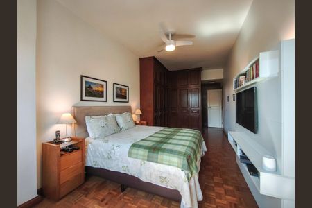 Suíte de apartamento à venda com 4 quartos, 200m² em Tijuca, Rio de Janeiro