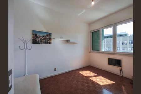 Apartamento à venda com 200m², 4 quartos e 1 vagaQuarto 2