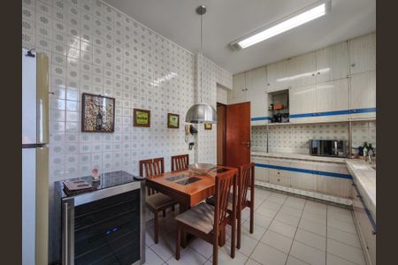 Apartamento à venda com 200m², 4 quartos e 1 vagaCozinha