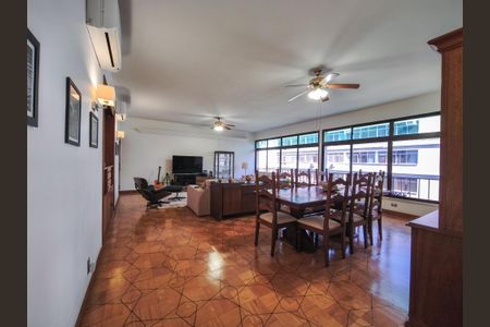 Sala de apartamento à venda com 4 quartos, 200m² em Tijuca, Rio de Janeiro
