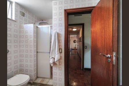 Apartamento à venda com 200m², 4 quartos e 1 vagaBanheiro da Suíte