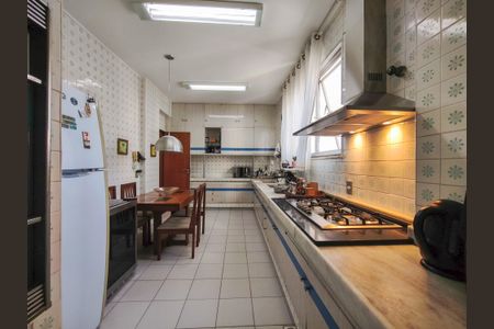 Apartamento à venda com 200m², 4 quartos e 1 vagaCozinha