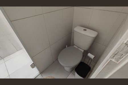 Casa à venda com 56m², 2 quartos e 1 vagaBanheiro 2