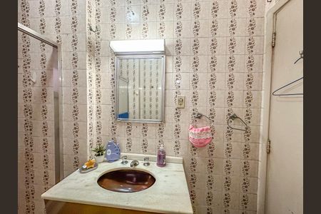 Apartamento à venda com 220m², 3 quartos e 1 vagaBanheiro 2