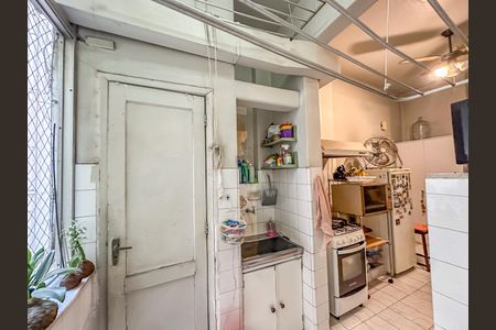 Apartamento à venda com 220m², 3 quartos e 1 vagaÁrea de Serviço