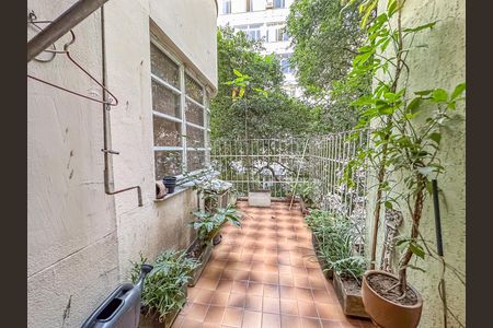 Apartamento à venda com 220m², 3 quartos e 1 vagaVaranda