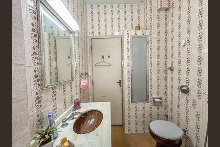 Apartamento à venda com 220m², 3 quartos e 1 vagaBanheiro 2