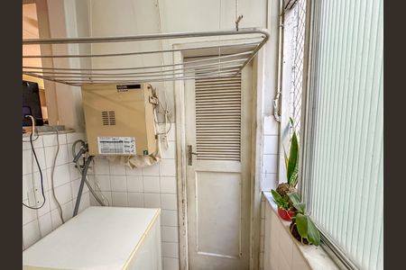 Apartamento à venda com 220m², 3 quartos e 1 vagaÁrea de Serviço