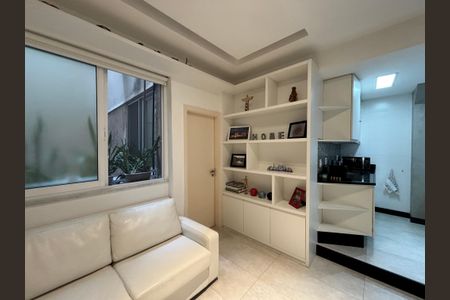 Apartamento à venda com 40m², 1 quarto e 1 vagaSala
